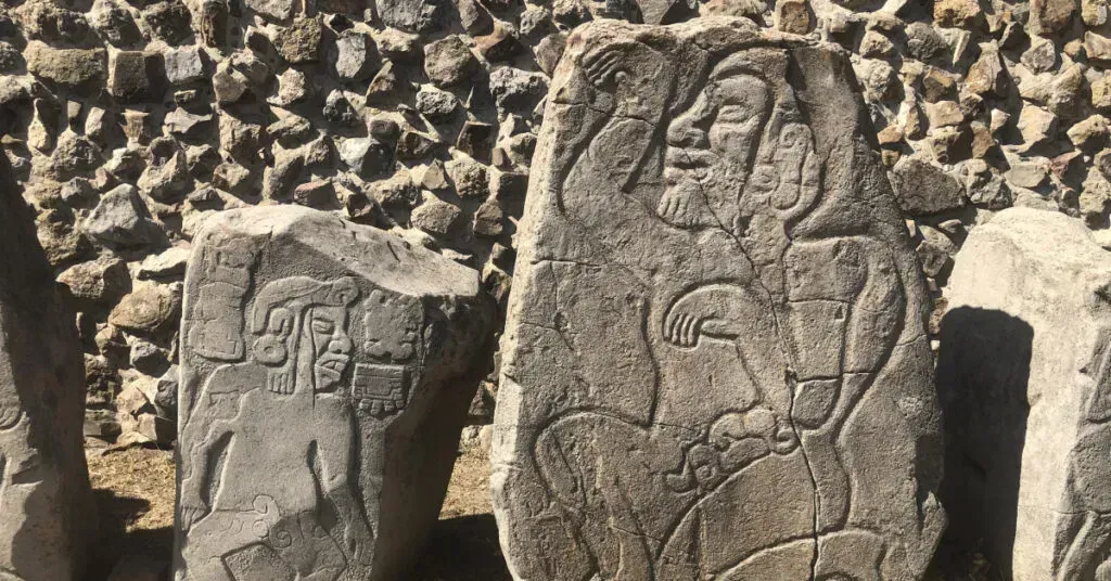 Representación artística de rituales religiosos zapotecas en Oaxaca