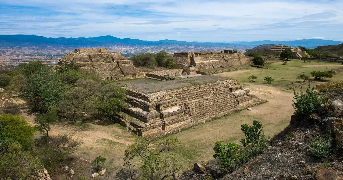 Monte Albán: Complete Visitor Guide to Oaxaca's Ancient Zapotec Capital