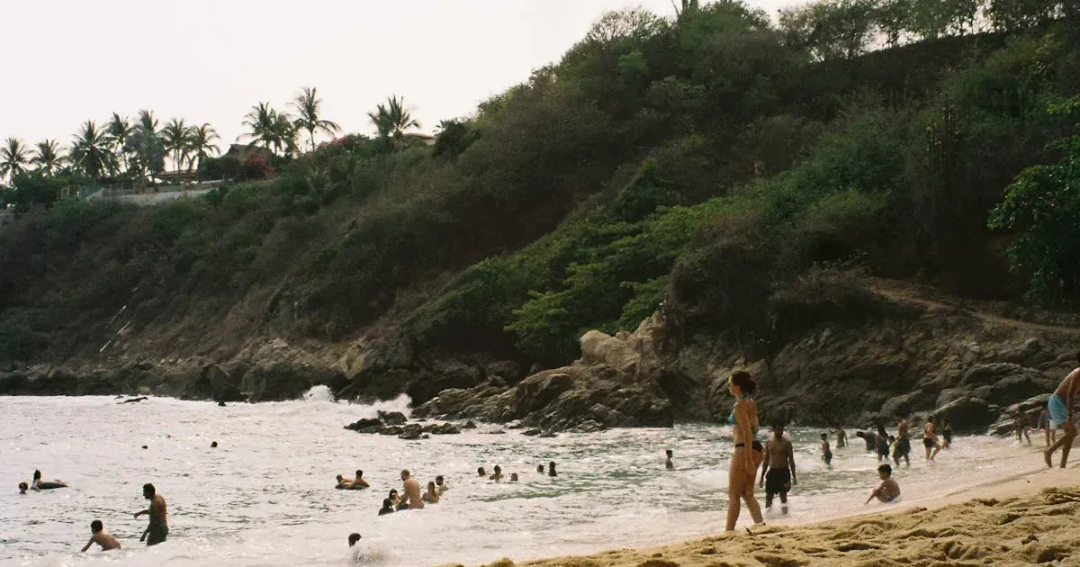 Huatulco vs Puerto Escondido en Familia: Guía 2025