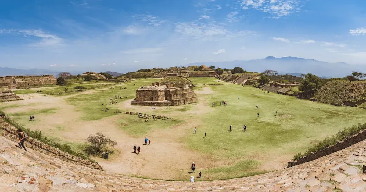 Monte Albán: Guía para Visitar la Zona Arqueológica